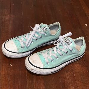 Converse Low Tops